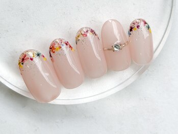 ワンアンドオンリー(One&Only)/ドライフラワーフレンチネイル