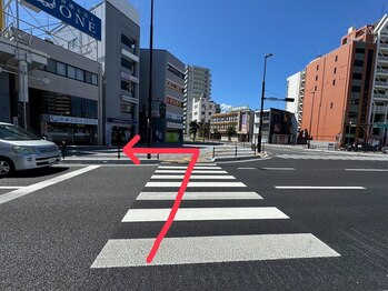 リジェロ 岩国店(RE:jello)/【道案内】横断歩道を渡ります。