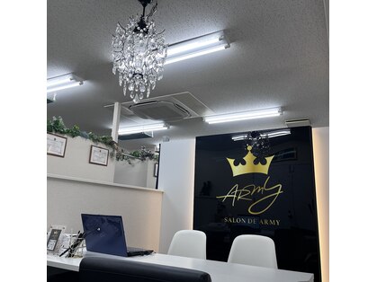 サロン ド アーミー(SALON DE ARMY)の写真