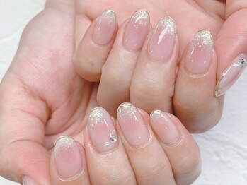 ネイルアンドアイラッシュ シシュ 高槻店(nail&eyelash SyiSyu)の写真/ワンカラー/グラデ¥3950★繊細な手描きアートや持込みデザインの再現力・仕上がりのクオリティが高い！