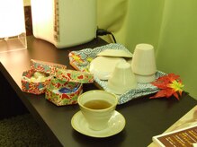 こりとり庵 難波店/黒豆茶&飴も無料サービス