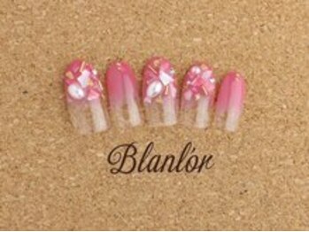 ブランロール 中目黒店(Blanl'or)/夏のグラデビジューネイル