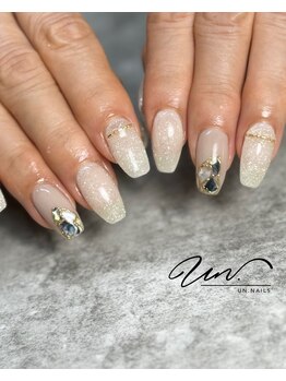 アンドットネイルズ(UN.nails)/メイン2本+サブ2本