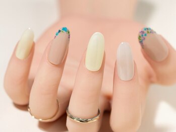 エムスラッシュネイル 本牧店(M SLASH)/押し花フレンチ