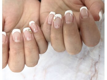 メゾンミズホ(Maison Mizuho)/白フレンチ