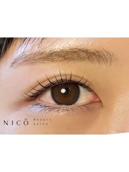 ナチュラル上品な目元にしたい