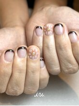 アイユー 千葉(iu.)/フレンチとぷっくりフラワー