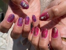 ネイル アトリエ コモード(nail atelier Comodo)/ニュアンスネイル [マゼンダ]