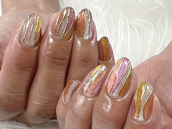 アクアネイル(Aqua Nail)の写真/【あなただけのオリジナルデザインに☆】こだわり派の方にはつけ放題がおすすめ！お気軽にご相談ください◎