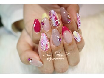 ネイルサロン R/