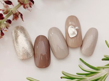 スタンダード アイネイル/ブラウン系ベージュネイル￥9900