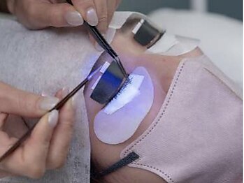 アネラ 流山おおたかの森店(Anela)の写真/アイリスト一押し！国産LEDエクステで高持続★肌の負担や持ちの悪さでエクステを諦めていた方にもおすすめ!