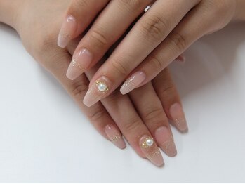 ネイルサロンミキ 横浜(MIKI)/上品パーツスカルプネイルグラデ