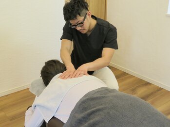 新川25整体/肩のもみほぐし