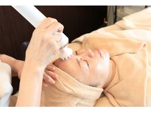 サロン ド ボヌールの雰囲気（フランス発「ギノー」のフェイシャル施術。シワでお悩みの方に。）