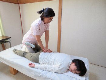道北カイロプラクティックオフィス旭川本院/施術開始です
