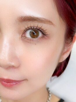 イスリー(ithree.)の写真/【最先端"4Dまつ毛パーマ"】で圧倒的なダメージレス&高持続◎経験豊富なスタッフが理想の目元に導きます★
