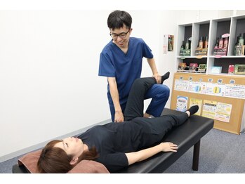 FRSスタジオ 横須賀中央店の写真/寒暖差や運動不足で姿勢が乱れやすい時期です。