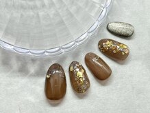 フロッシュ(FROSCH)の雰囲気（上品におしゃれに。毎月変わる定額シンプルネイル5650円。）