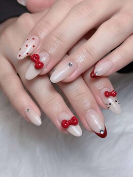 ルミ(Lumi)/自爪アートやり+パーツつけ放題