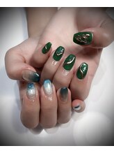 クリスタルネイルサロン(Crystal Nail)/アシメネイル