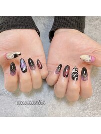 痛ネイル