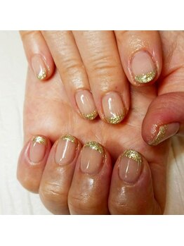 フレンチネイル 4380円