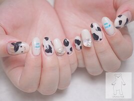 カウ柄ネイル MILK 牛柄 干支