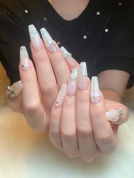 特別なネイルを楽 しんで♪