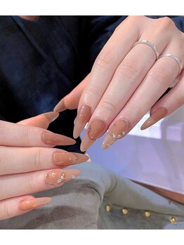 ヘブン ネイル 鶯谷(HEAVEN Nail)/ワンカラーネイルとストーン付き
