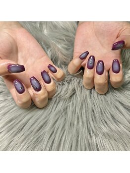 バルミー(Balmy)/チークネイル