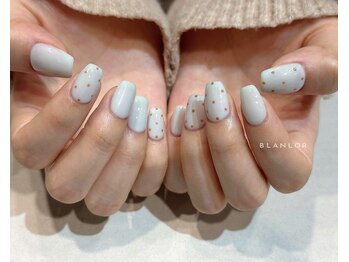 パステルドットネイル