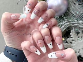 フレンチネイル×キラキラネイル