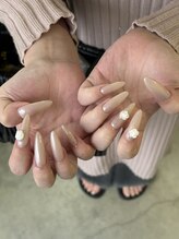 クレヴィア(crevia)/ヌーディーカラー×長さだし