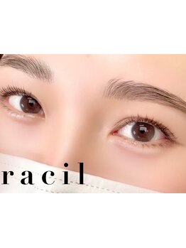 ナチュラル上品な目元にしたい