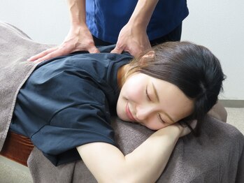 馬場3丁目整骨院の写真/国家資格保有者のスタッフが施術！オーダーメイド整体60分¥4500～全身鍼灸60分¥6600～二回目以降もお得◎