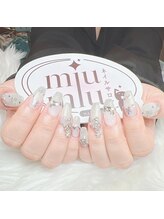 ミュウミュウ(miumiu)/冬×大人可愛いネイル