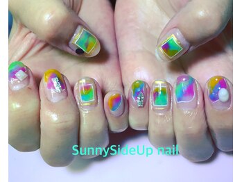 サニーサイドアップ ネイル(Sunny SideUp nail)/カラフル初夏ネイル