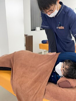 五井駅前ひまわり整骨院/猫背が気になる方必見!