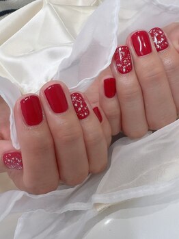 プラスエムネイル(+plus M nail)/冬ってなぜか赤にしたい！？