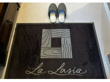 スパララシア 四ツ谷(Spa LaLasia)/玄関でスリッパに履き替え♪