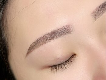 ミュー(mieux)の写真/【眉毛は顔全体の印象の8割を決める重要なパーツ】骨格やバランスを見ながらお顔に似合う眉毛をご提案◎