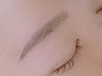 アチェロ つくば(Acero)の写真/眉毛で悩んでいる方に寄り添うサロン。アイブロウで整える美眉ケアで魅力的な印象へ導きます♪