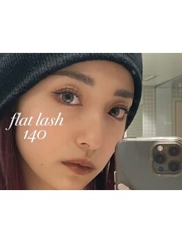 ネイル・アイメニューの同時施術が可能