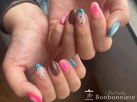 海外風ぷっくりネイル☆