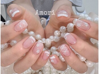 白いフレンチとパールのお花