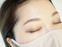 ネイルアイサロンアンドスクール リッカ(Lycka)/美眉+グロウラミネーション