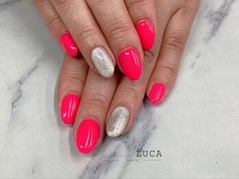 ネイルアトリエルカ(nail atelier LUCA)/M-239 ネオンピンク×マグネット
