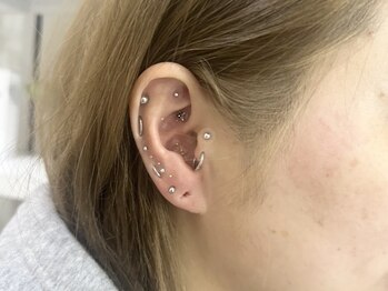 ホワイトニングサロン ホワイト(WHITE)/耳ツボジュエリー