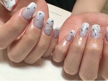 デューネイルスタジオ(dew nail studio)/ブルーホワイトグラデーション